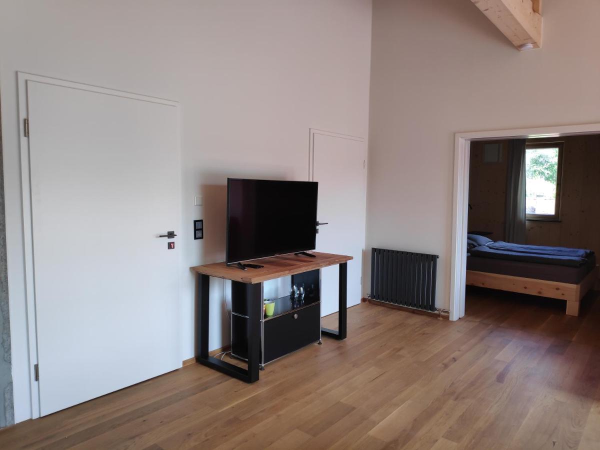 Ferienwohnungen Und Zimmer In Reutlingen-Goenningen Εξωτερικό φωτογραφία