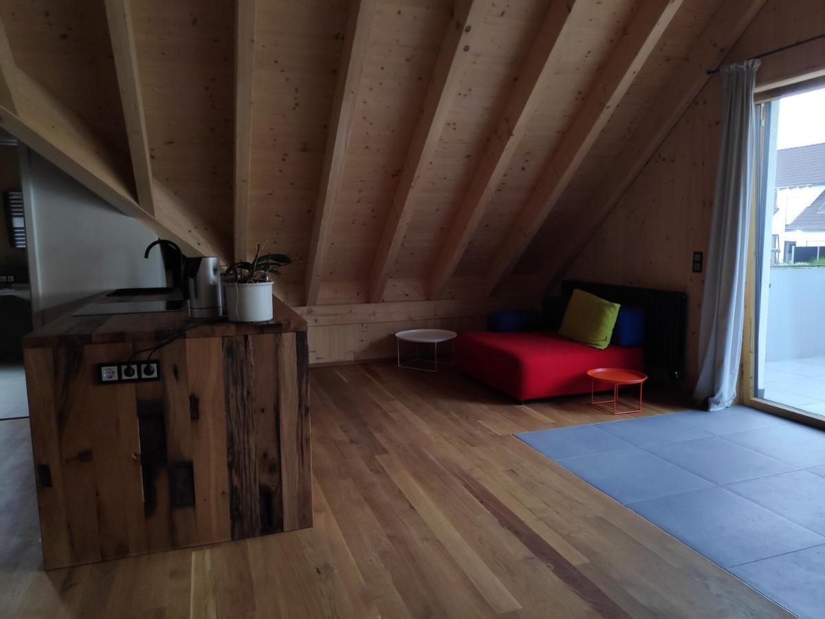 Ferienwohnungen Und Zimmer In Reutlingen-Goenningen Εξωτερικό φωτογραφία
