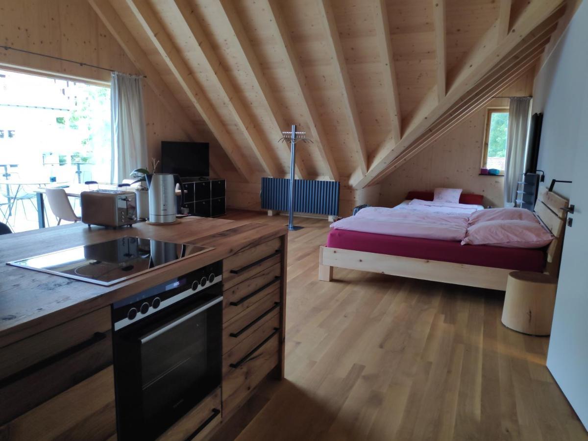 Ferienwohnungen Und Zimmer In Reutlingen-Goenningen Εξωτερικό φωτογραφία